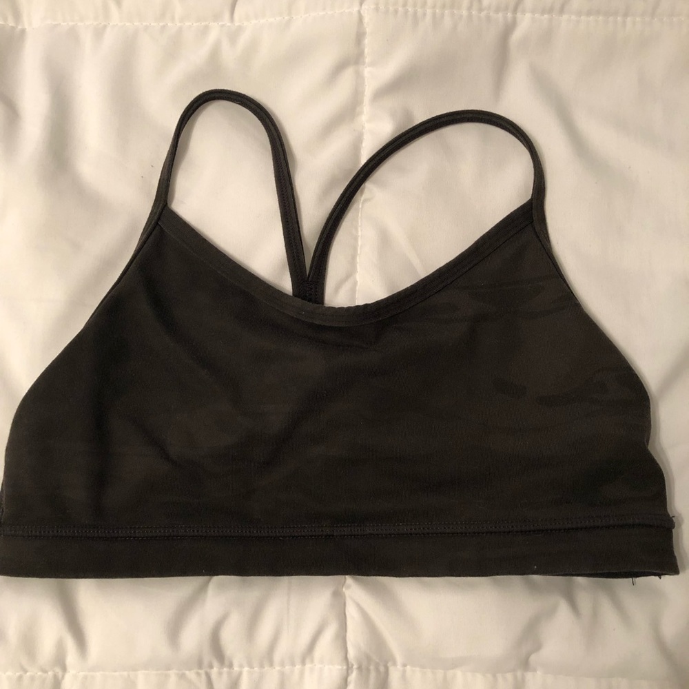 Lululemon savasana incognito green camo sports bra
